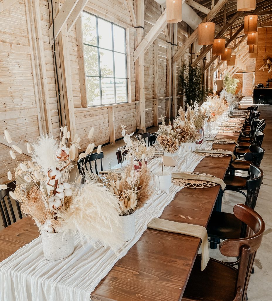 aranjamente boho la hambar narrative nunta